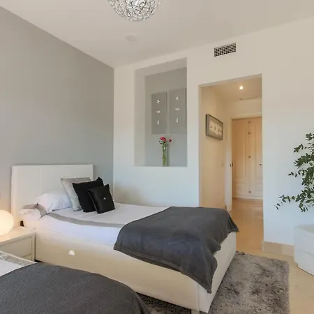 Apartamento Modern 2-bed Capanes Del Golf Benahavís