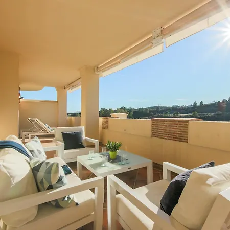 Modern 2-bed Capanes Del Golf *