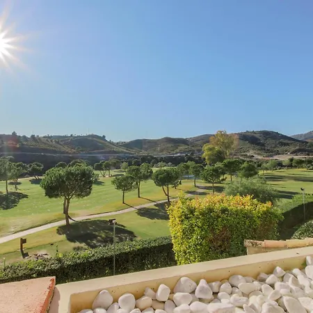 Modern 2-bed Capanes Del Golf Benahavís
